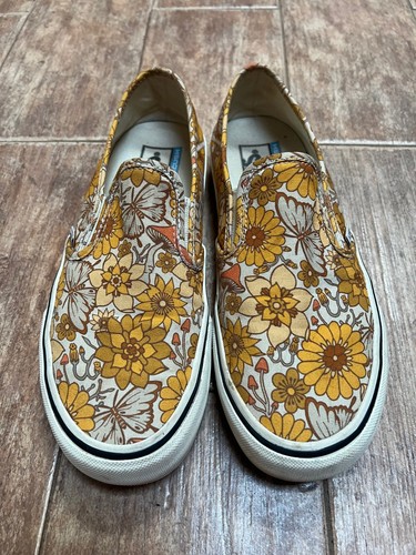 Vans classic slip shoes - vans, slip-on